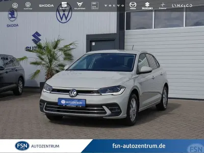 Gebraucht VW Polo Style 95 PS (69 kW) 2024 Grau Kleinwagen