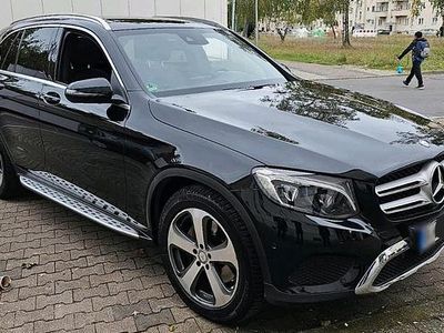 Gebraucht Mercedes GLC250 204 PS (150 kW) 2016 Schwarz Limousine