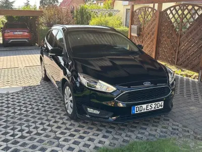 Gebraucht Ford Focus 120 PS (88 kW) 2016 Schwarz Limousine