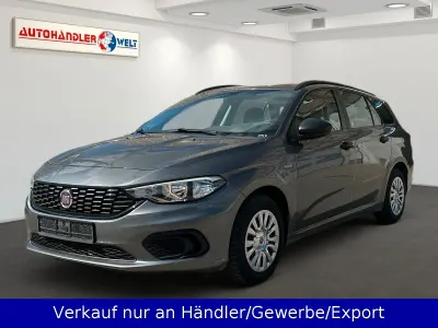 Usado Fiat Tipo Pop 95 CV (69 kW) 2017 Gris Familiar