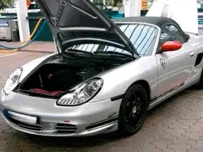 Gebraucht Porsche 986 Boxster 260 PS (191 kW) 2004 Silber Cabrio