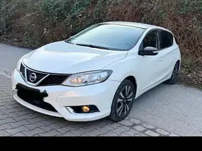 Gebraucht Nissan Pulsar N-Connecta 116 PS (85 kW) 2016 Weiß Kleinwagen