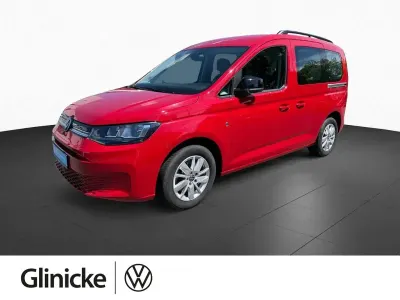 Käytetty VW Caddy Life 122 HP (89 kW) 2023 Punainen Tila-auto