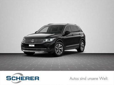 Deep black perleffekt (metallic) Gebraucht 2023 VW Tiguan Elegance SUV | 33.800 € (Guter Preis)
