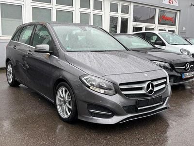 Gebraucht Mercedes B180 Urban 109 PS (80 kW) 2017 Grau Van / Kleinbus