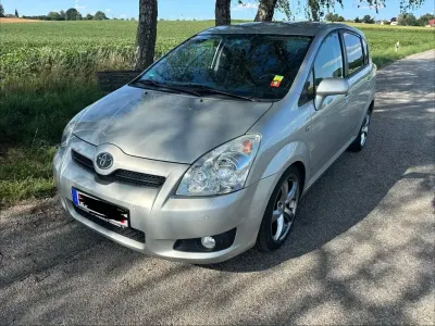 Gebraucht Toyota Corolla Verso 129 PS (94 kW) 2007 Silber Van / Kleinbus