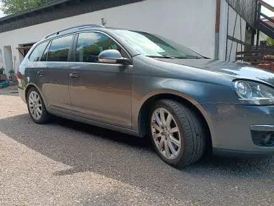 Gebraucht VW Golf VI Comfortline 140 PS (102 kW) 2009 Grau Kombi