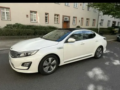 Gebraucht Kia Optima Hybrid 180 PS (132 kW) 2015 Weiß Limousine