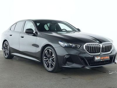 Gebraucht BMW 520 M Sport 190 PS (139 kW) 2025 Grau Limousine
