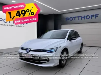 Gebraucht VW Golf VIII Goal 150 PS (110 kW) 2025 Weiß Limousine