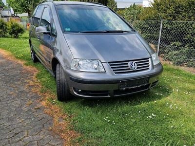 VW Sharan