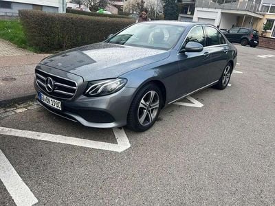 Mercedes E220