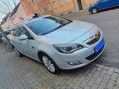 Grau Gebraucht 2011 Opel Astra OPC Limousine | 5.600 € (Guter Preis)