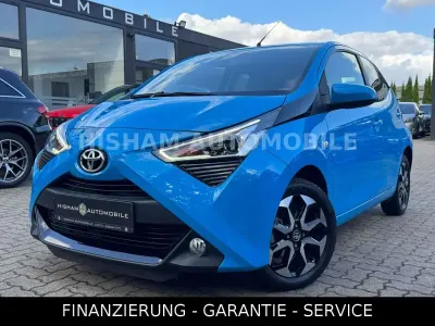 Gebraucht Toyota Aygo X-play 72 PS (52 kW) 2020 Cyan splash Kleinwagen