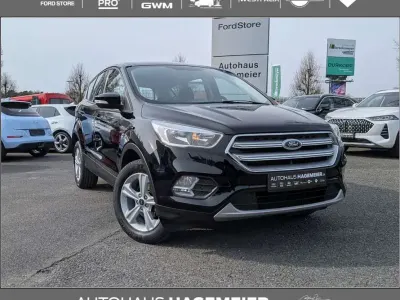 Używany Ford Kuga Trend 120 KM (88 kW) 2017 Czarny SUV