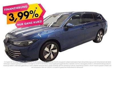 Second-hand VW Passat Business 204 CP (150 kW) 2025 Albastru Break