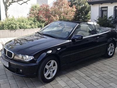 Gebraucht BMW 318 Cabriolet Sport Line 143 PS (105 kW) 2003 Schwarz Cabrio