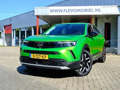 Begagnad Opel Mokka-e GS Line 100 kW (136 HK) 2021 Grön SUV