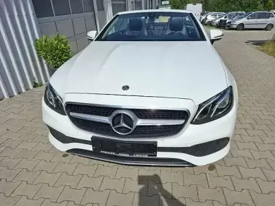 Gebraucht Mercedes E200 184 PS (135 kW) 2018 Polarweiss  unilack Cabrio