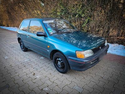 Gebraucht Toyota Starlet 75 PS (55 kW) 1994 Grün Kleinwagen