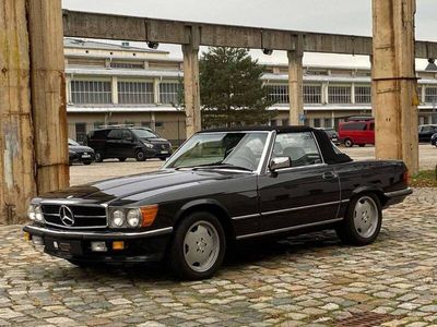 gebraucht Mercedes 560 SL, sehr gute Technik, dokumentiert