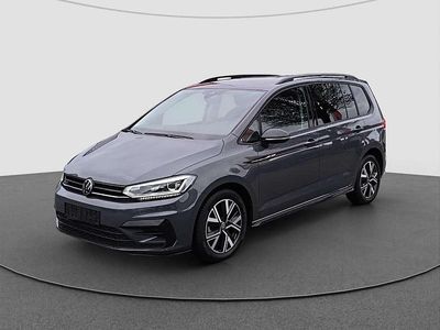 Gebraucht VW Touran Highline 150 PS (110 kW) 2024 Grau Van / Kleinbus
