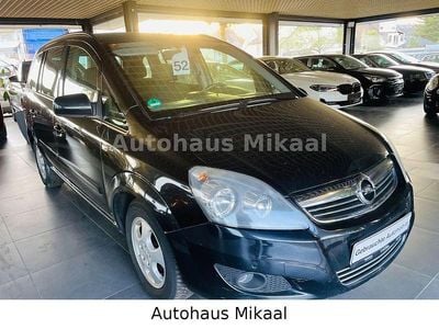 Usata Opel Zafira Family 140 CV (102 kW) 2014 Nero Monovolume