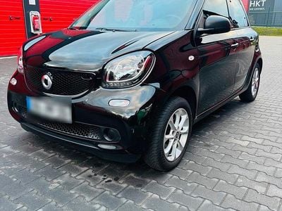 Gebraucht Smart ForFour 71 PS (52 kW) 2019 Schwarz Kleinwagen