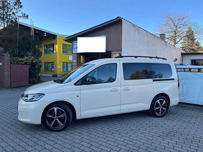 Second-hand VW Caddy Maxi 131 CP (96 kW) 2023 Galben Monovolum