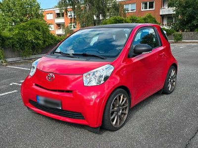Toyota iQ