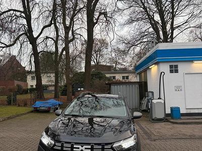 Schwarz Gebraucht 2023 Dacia Sandero Stepway Limousine | 16.500 € (Teuer)