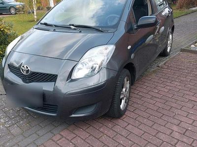 Gebraucht Toyota Yaris 2010 Grau Kleinwagen