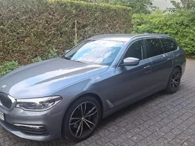 Gebraucht BMW 530 265 PS (194 kW) 2019 Grau Kombi