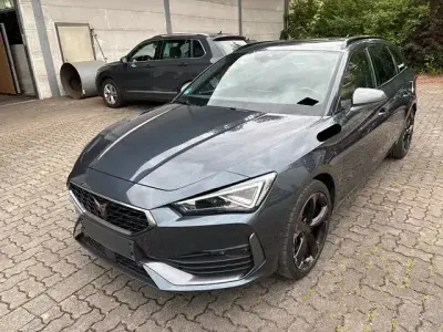 Gebraucht Cupra Leon 150 PS (110 kW) 2023 Magnetic tech grey Kombi