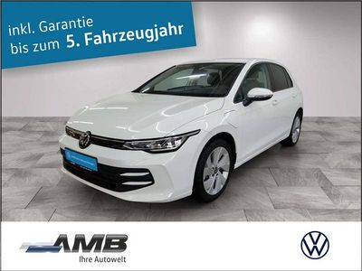 Gebraucht VW Golf VIII Life 204 PS (150 kW) 2025 Weiß Limousine
