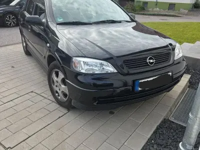 Gebraucht Opel Astra 101 PS (74 kW) 1999 Schwarz Limousine