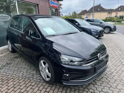 Używany VW Golf Highline 150 KM (110 kW) 2020 Czarny Minivan