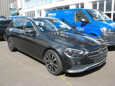 Grau Gebraucht 2020 Mercedes E300 Avantgarde Limousine | 25.500 € (Fairer Preis)