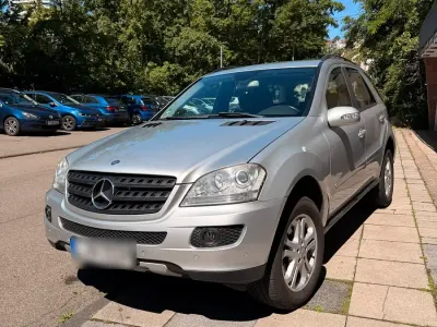 Gebraucht Mercedes ML350 242 PS (177 kW) 2005 Silber SUV