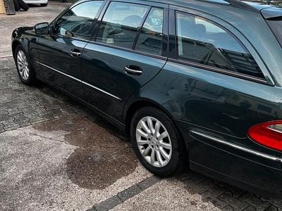 Mercedes E320