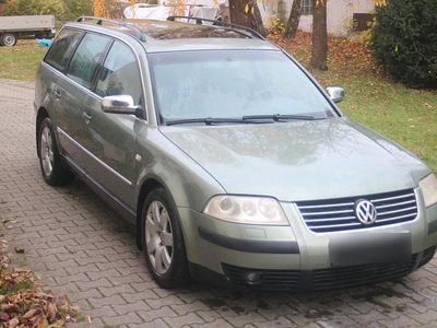 Usata VW Passat 131 CV (96 kW) 2003 Verde Station wagon