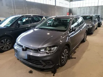 Gebraucht VW Polo Life 95 PS (69 kW) 2025 Grau Kleinwagen