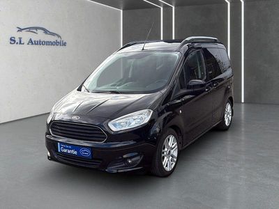 Gebraucht Ford Tourneo Courier Titanium 95 PS (69 kW) 2016 Schwarz Van / Kleinbus