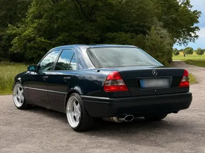 Gebraucht Mercedes C280 193 PS (141 kW) 1996 Blau Limousine