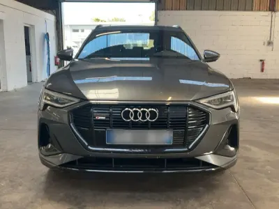 Gebraucht Audi e-tron Sportback S-Line 300 kW (408 PS) 2020 Grau SUV