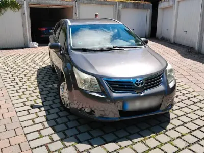 Gebraucht Toyota Avensis 2010 Grau Limousine