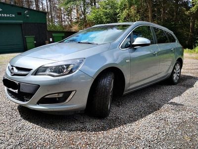 Gebraucht Opel Astra 165 PS (121 kW) 2013 Kombi