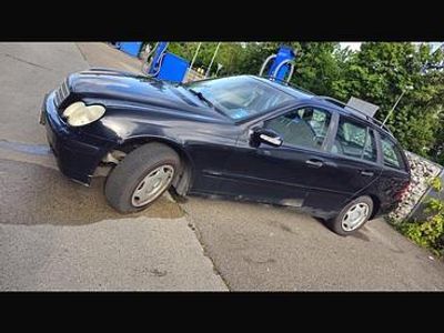 Mercedes C180