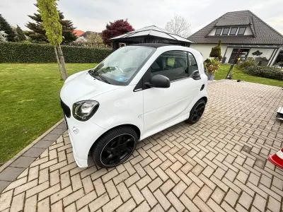 Używany Smart ForTwo Coupé 90 KM (66 kW) 2019 Biały Coupe