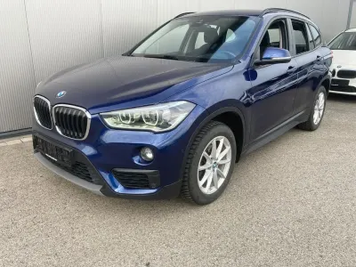Gebraucht BMW X1 Sport Line 140 PS (102 kW) 2018 Blau SUV
